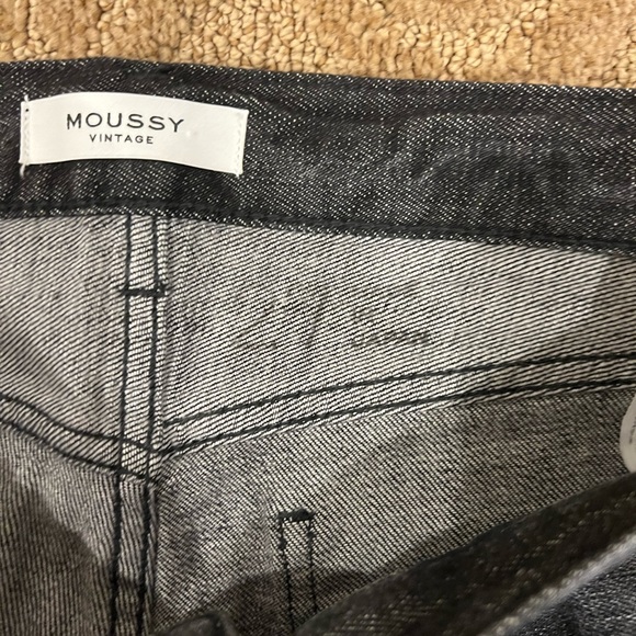 Moussy Vintage. Authentic preowned Moussy jeans size 27. Excellent condition - Picture 2 of 7